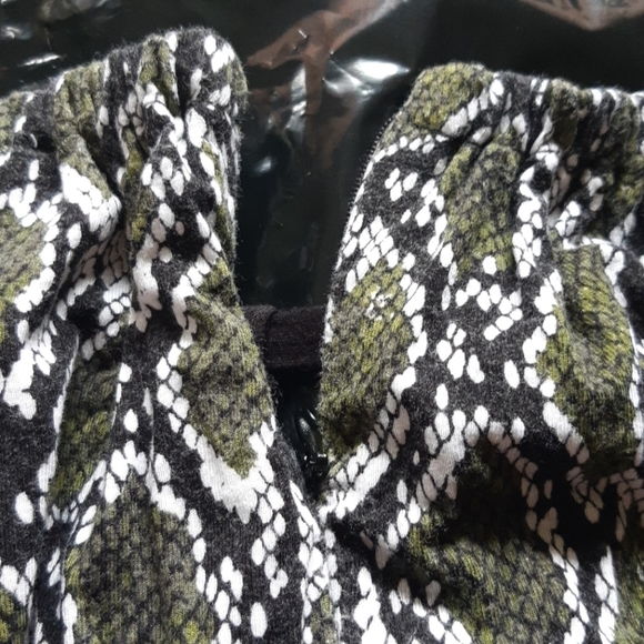 MICHAEL Kors Top 101 - Picture 5 of 5